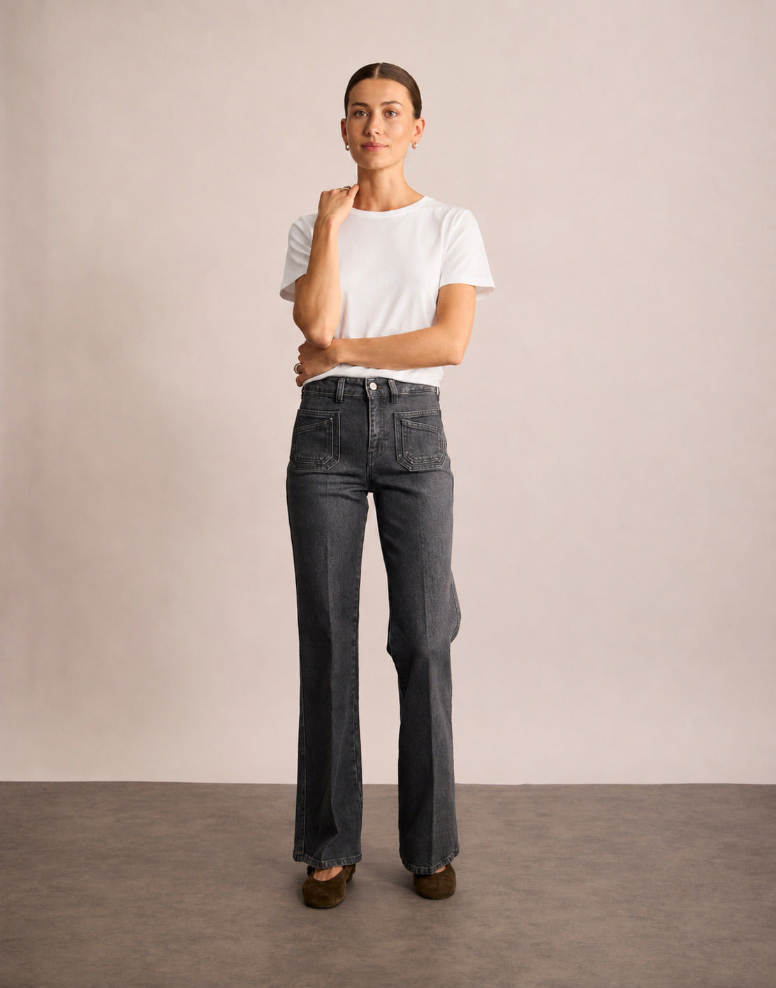 Grey jeans