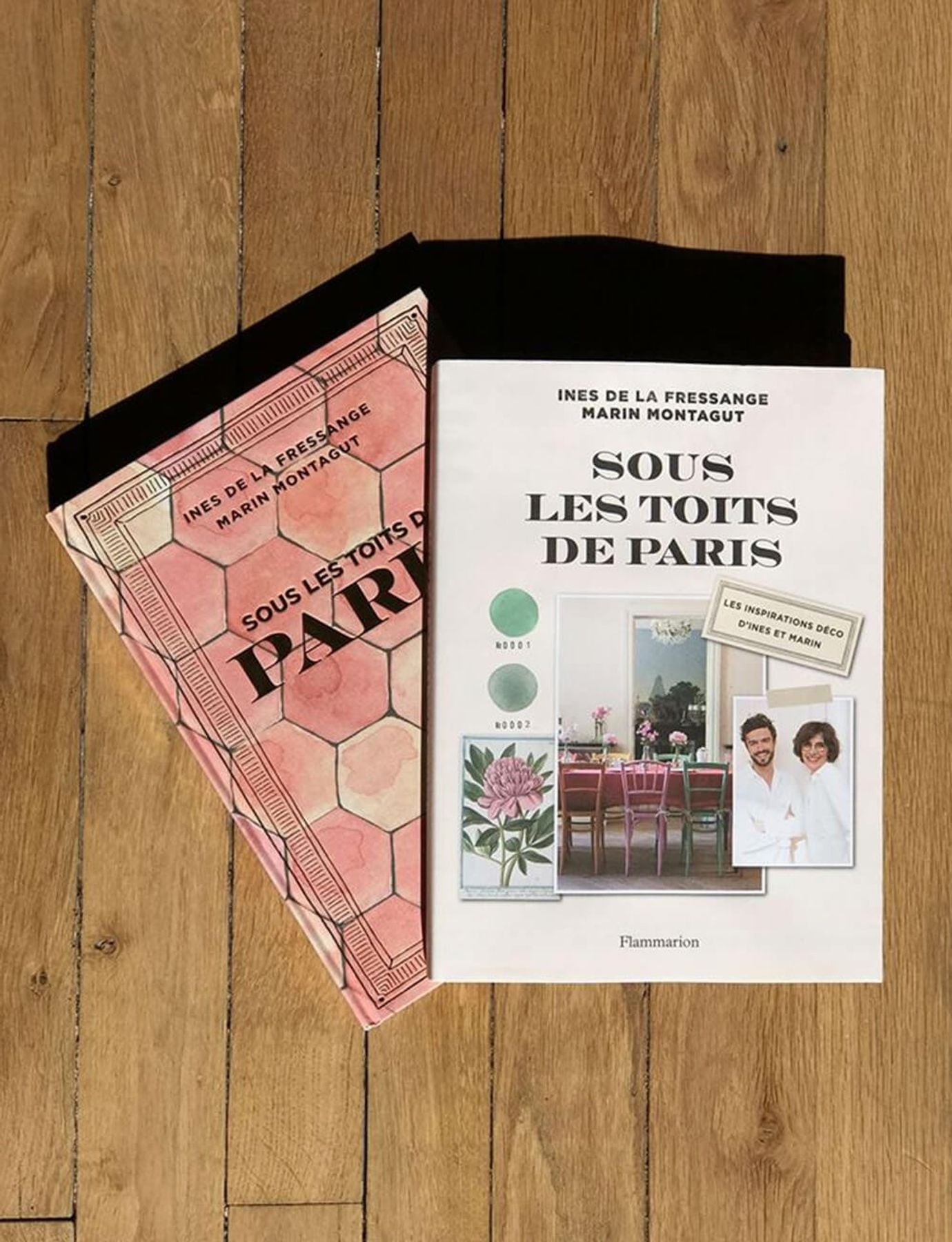 Libro "Sous les Toits de Paris" en francés