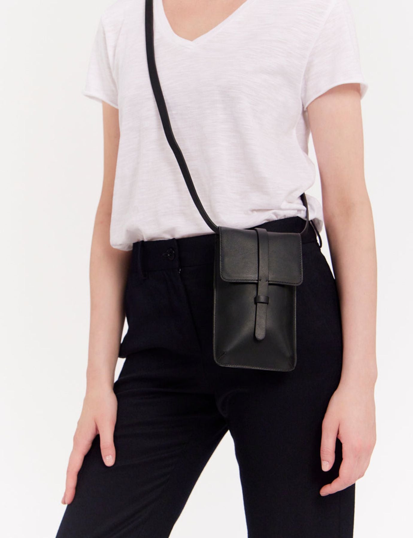 Smartphone bag Leonore schwarz