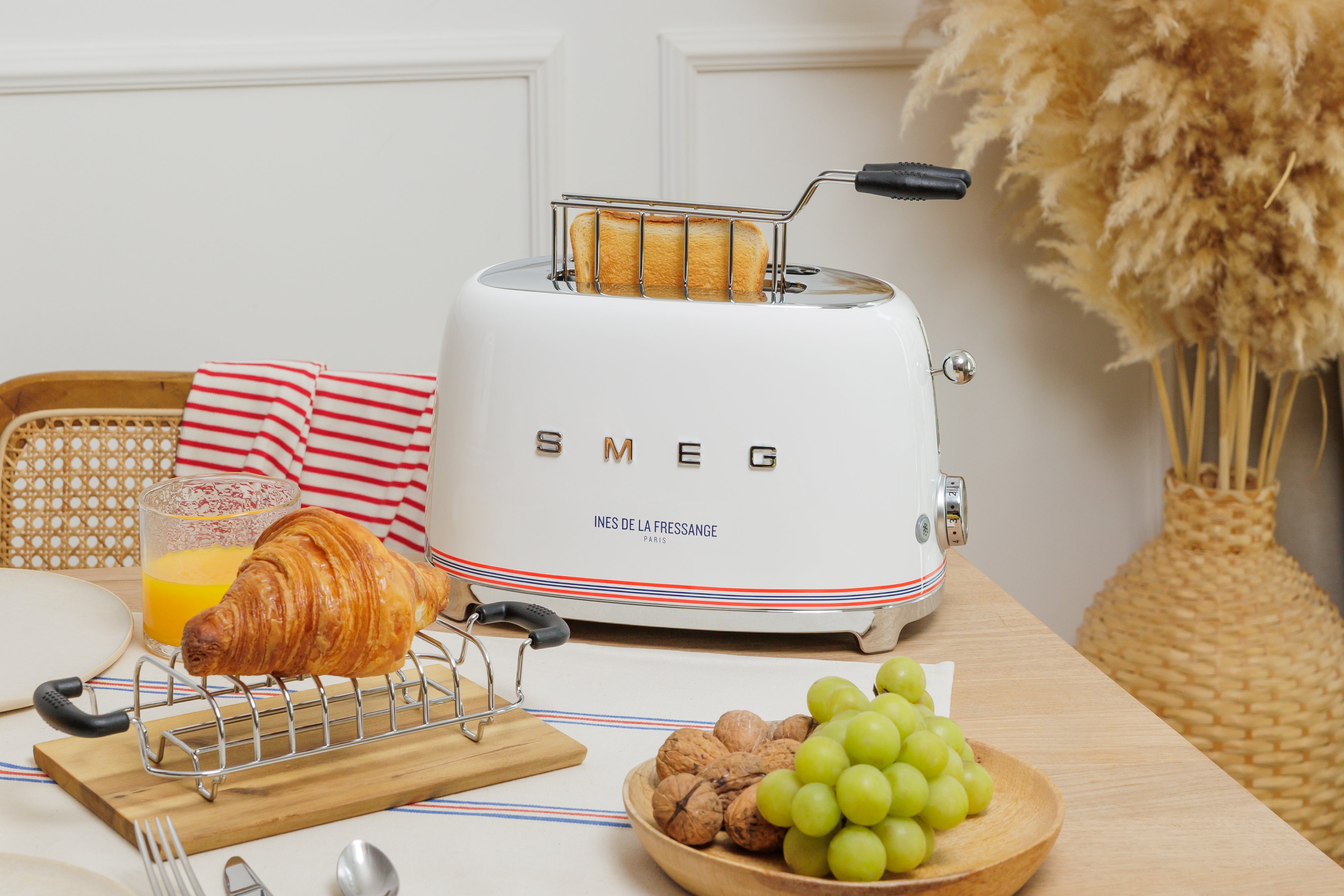 Toaster SMEG x Ines de la Fressange