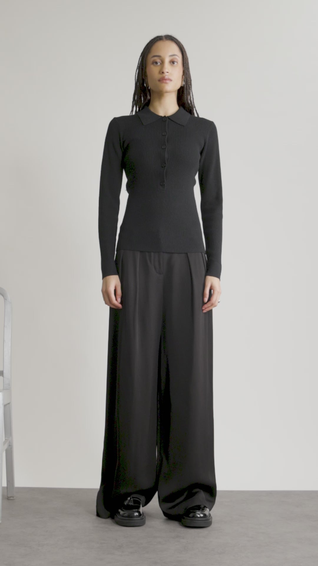 MASTER_17K117WE012B-P099 BLACK-XS - video