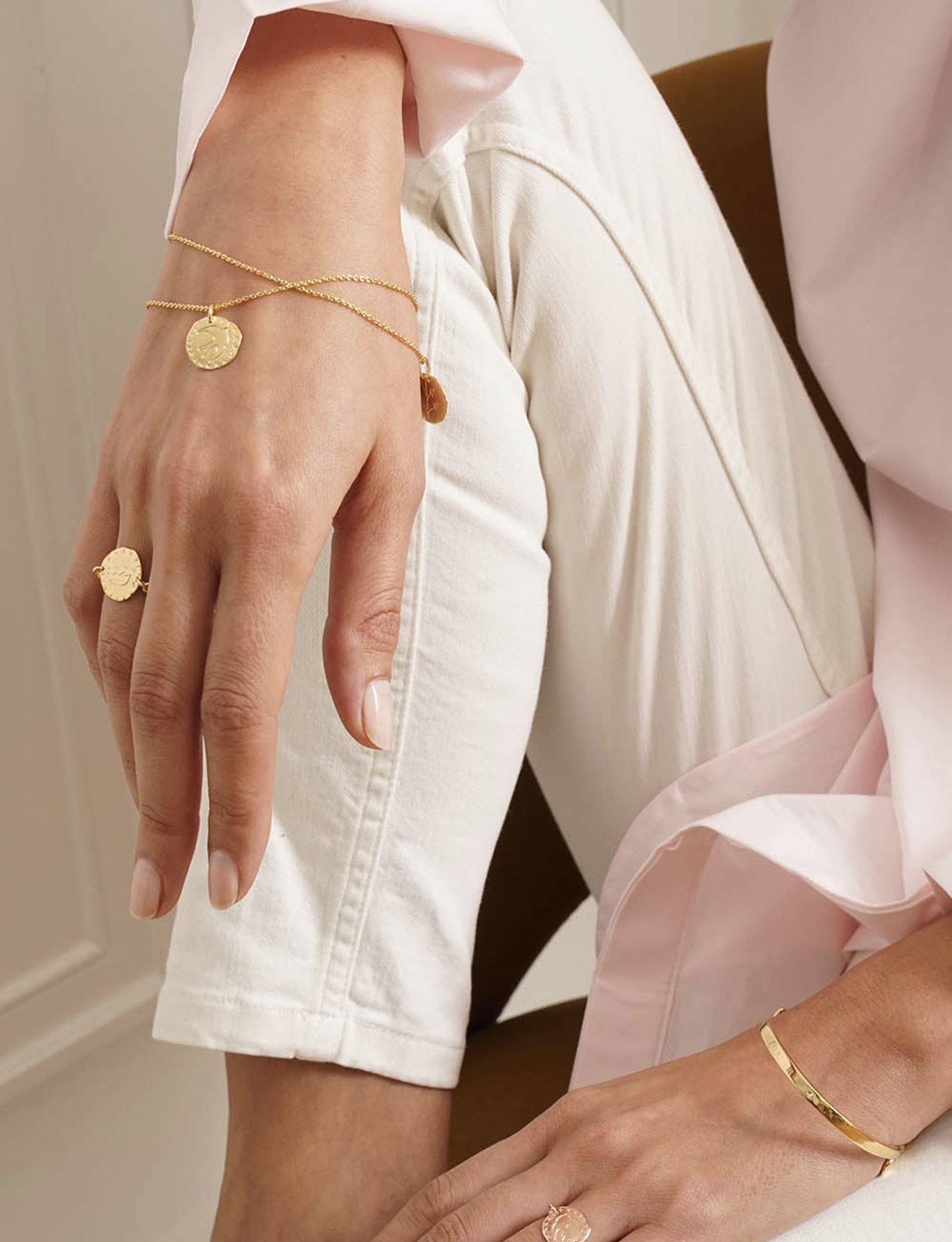 Gold-plated Lutetia lily bracelet